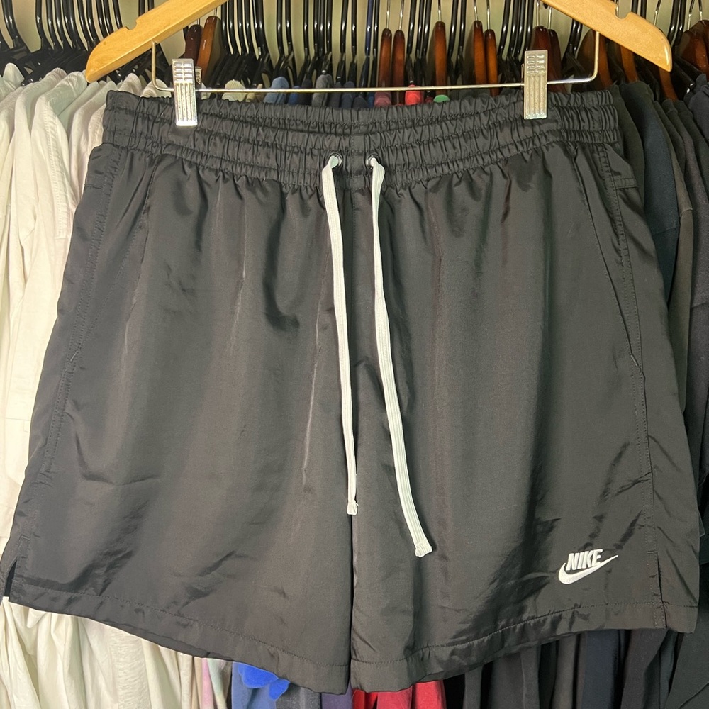 Nike Sportswear Essentials Club Woven Lined Flow Mesh Short Black L